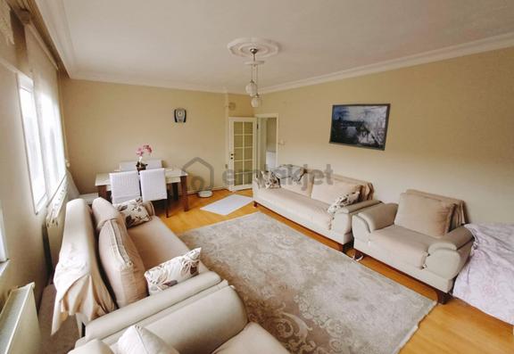 Merkez Emlâk Armağan'dan 3+1 4.kat 136 M² İçi Yapılı Daire 2