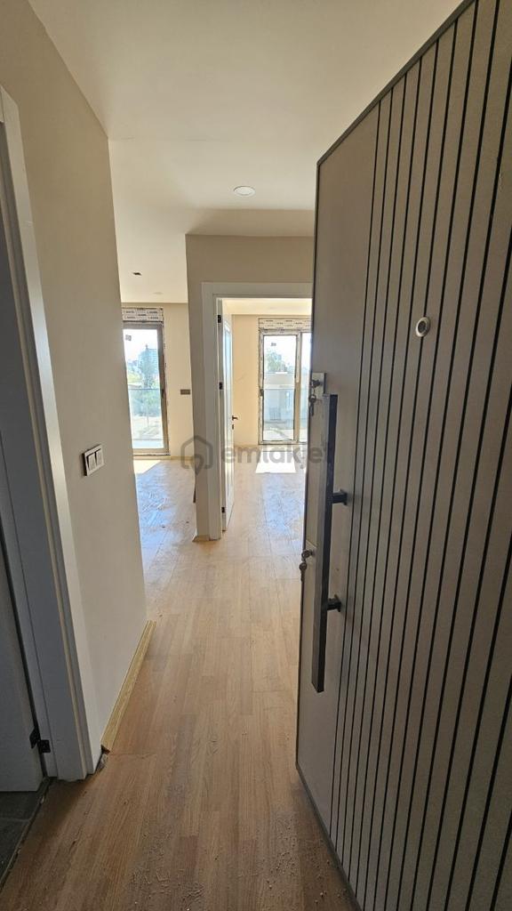 Acil! Altıntaş Havalimanı Yanı Havuzlu Sitede 1+1 Sıfır Daire 1