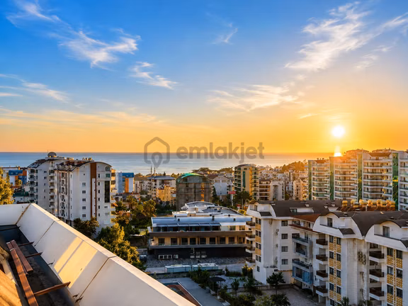 Alanya Avsallar’da Denize Yakın Site İçi Manzaralı 2+1 Dubleks 1