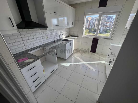 Kiralık 2+1 Doğalgaz Cam Bakkon Kepez Devlet Hastanesine Yakın 1