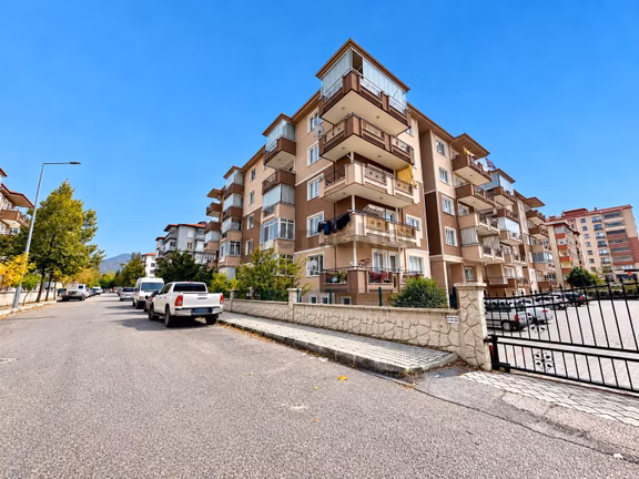 Isparta Davraz Mahallesin'de 3+1 Satılık Daire 1