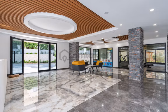 Alanya Merkez Güllerpınarı'nda Denize 500 M Eşyalı 2+1 Satılık Daire 2