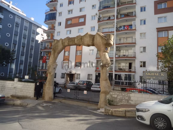 Star Emlaktan Sitede Otopark Termalli Kapıcılı 3+1 120m2 Giriş Daire 1