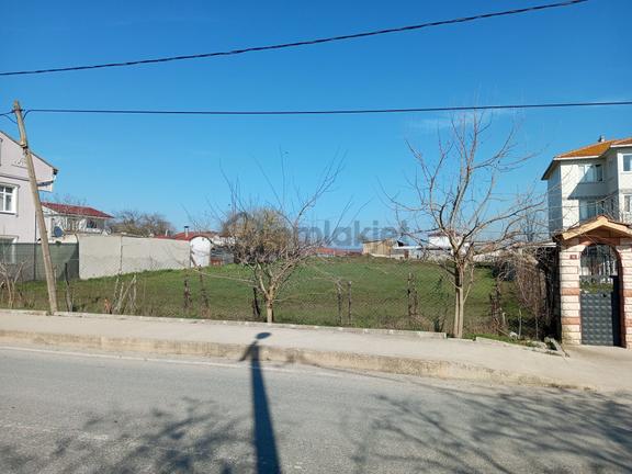 Ege Gayrimenkul'den Beycilerde Cadde Cepheli Arsa 1