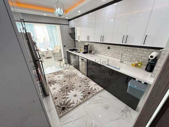 4+1 7/24 Güvenlik Önü Açık Full Yapılı E.banyolu Satılık Daire 1