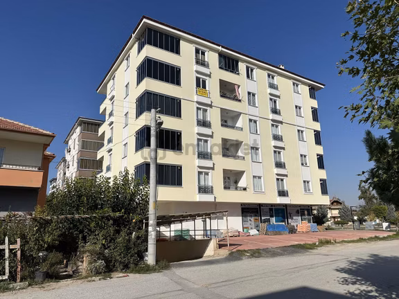 Başarı Emlak'tan Fatih M.hastane Yolu Üzeri Kiralık 3+1 Daire 1