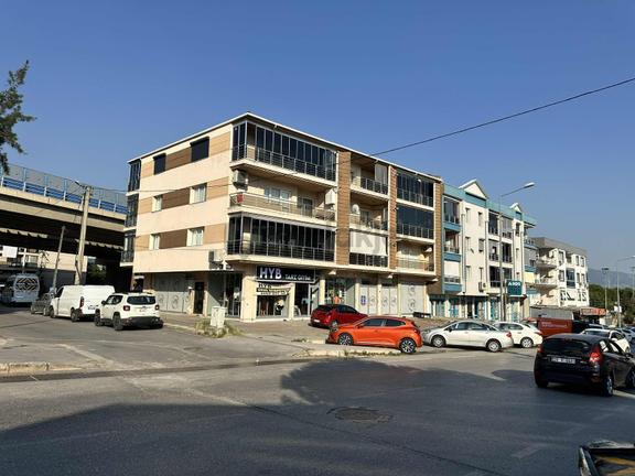 Doğa Dostu'ndan Cadde Üzeri 230m2 Vitrin Değerli Köşe Dükkan 2