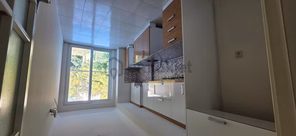 Fığla Mh. Eski Devlet Hastanesi Mevki Kiralık 2+1 Daire (100m²) 2