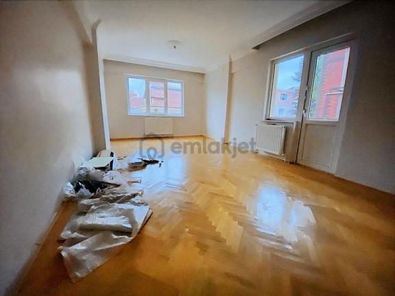Akarbaşı Akyıl Sokakta 150 M² 3+1, 2 Balkonlu, Kombili Kiralık 2