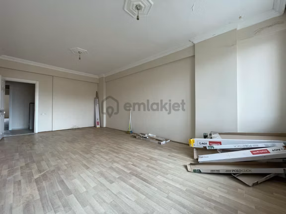 Üniversite Caddesi Üzeri Manzaralı Satılık 3+1 Daire 2