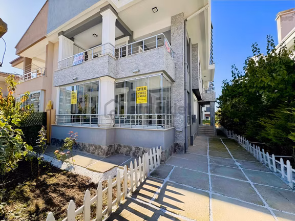 Sağlam Emlaktan Uydukent Triovista Yanı Satılık Lüks Villa 2