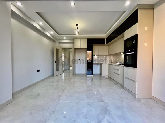Ay Emlak'tantahtakuşlar'da Denize Sadece 50 Mt Huzur Bulacağınız Satılık 3+1 Müstakil Villa 2