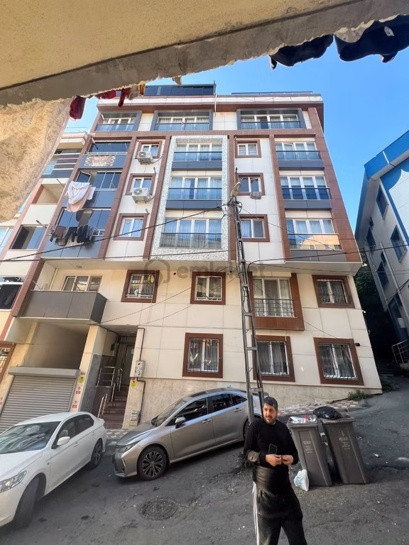 Eyüp Esentepe Merkez Mah 2+1 Otoparklı Satılık Daire 2