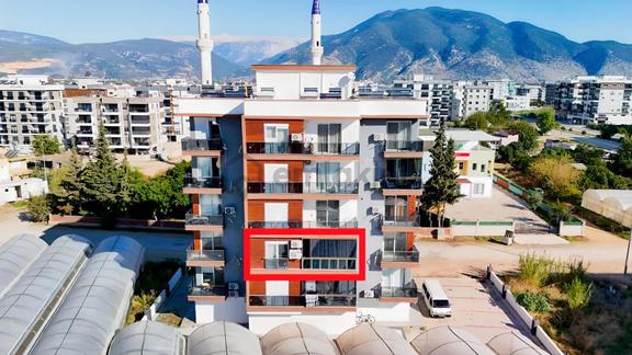 Elmalı Ana Yol Kenarında 1+1 Oturuma Hazır İskanlı Satılık Daire 2