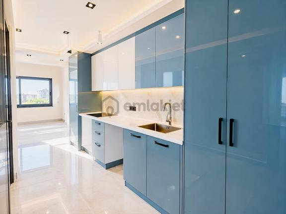 İzmir Aydıncaddesi Üzeri Ofis Kullanmına Uygun Kiralık 2+1 Daire 2
