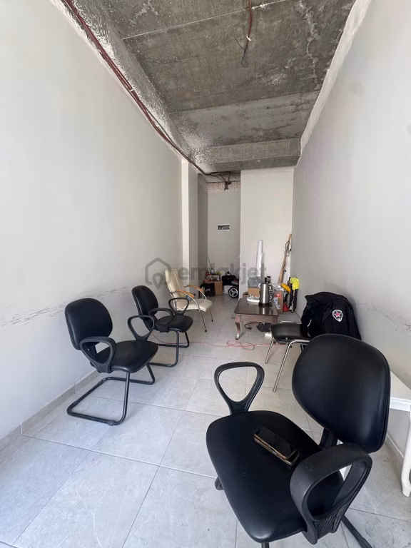 Home Park'tan Hürriyet Cad.yeni Bina'da Kiralık Dükkan 2