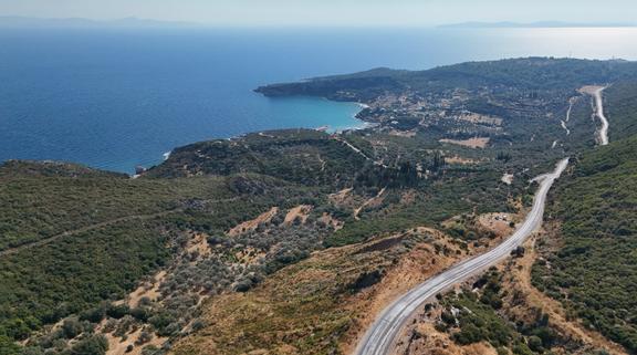 Karaburun'da Su Kaynağı,kadastral Yol, Deniz Manzaralı Bahçe 2