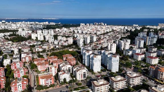 Konyaaltı En Değerli Bölgesinde Satılık Geniş Daire 1