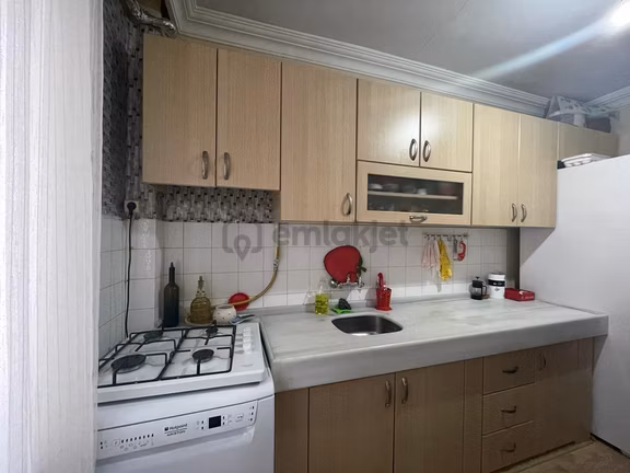 Torunlar Emlaktan 4 Temmuz Mah Satılık 3+1 Balkonlu 1.kat Daire 2