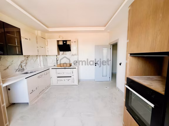 Yks Gayrimenkulden Fetih Caddesinde 2+1 Kiralık Daire 1