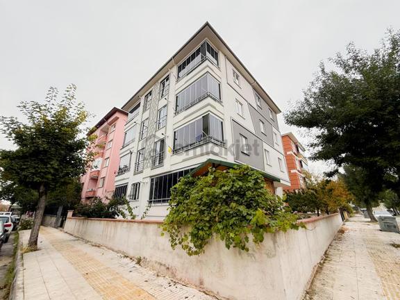 Turgay Şahin'den Zafer Sağlık Ocağı Karşısı 2+1 Satılık Daire 2