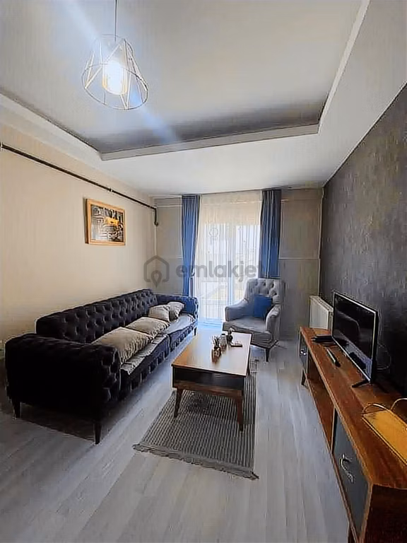 Körfez Mahallesinde Eşyalı Satılık 1+1 2