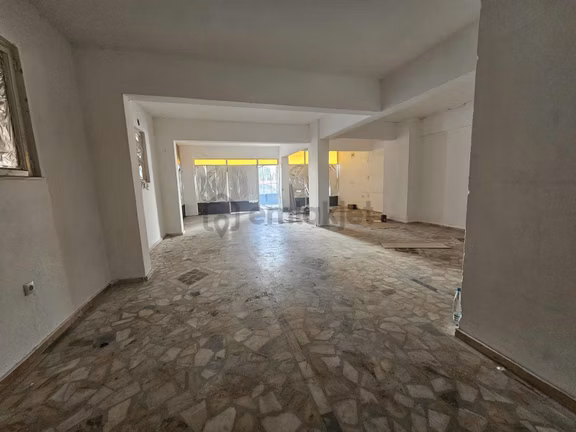 Gülverende 100 M² Kiralık Dükkân! Dükkân Olur, Depo Olur! 2