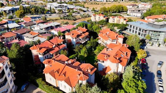 Remax Model Den Yenışehır Onelya Sıtesınde 4+2 Satılık Vılla 1