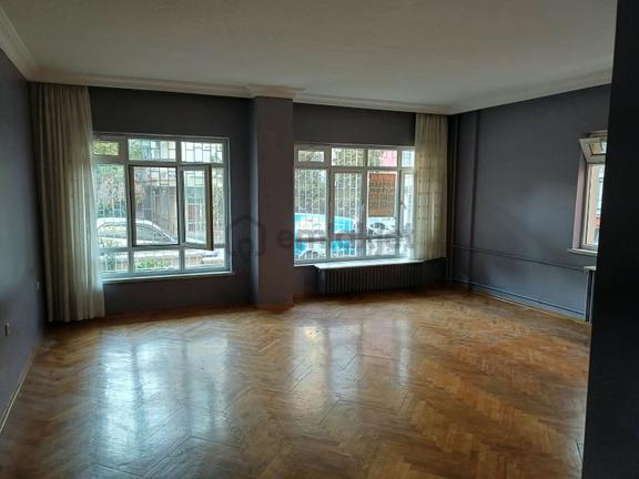Aşağı Ayrancı Merneviş Sokakta Otoparklı Yüksek Giriş 2+1 Satılık Daire 1