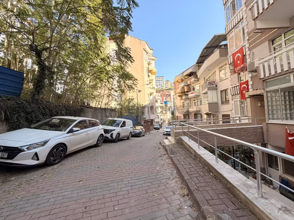 Asayra Emlaktan İzmit Carsı Veli Ahmet Mah. 1+1 Satılık Daire 2