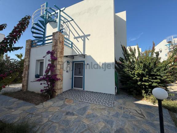 Bodrum Gümüşlük'te Havuzlu Site İçinde Müstakil Fırsat Villa 1