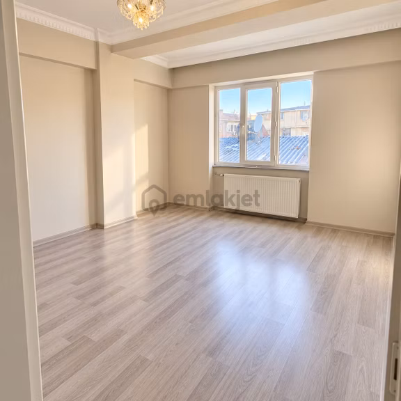Esentepe Mahallesi Kiralık Çatı Katı Daire 1