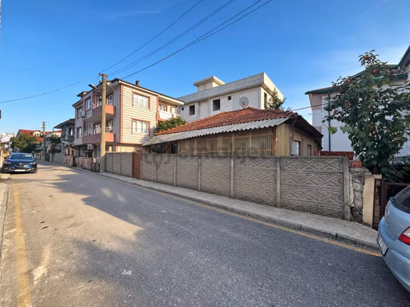 Adem Aydemir'den Adapazarı Merkezde İmarlı Arsa 2