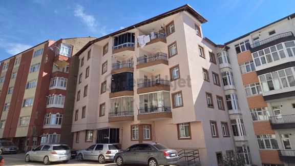 Acil Satılık 3+1 Daire 1