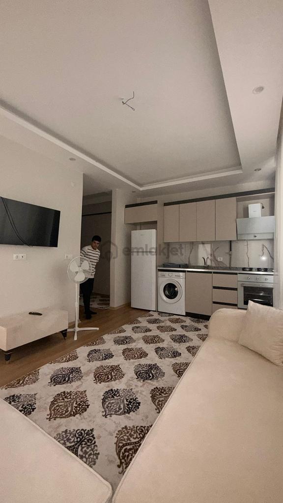 Barak Emlak'tan Hastane Arkası Kiralık 1+1 Eşyalı Daire 1
