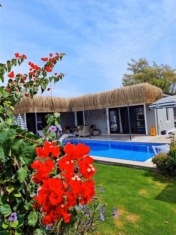 Denize Yakın 2+1 Müstakil Havuzlu Villa 2