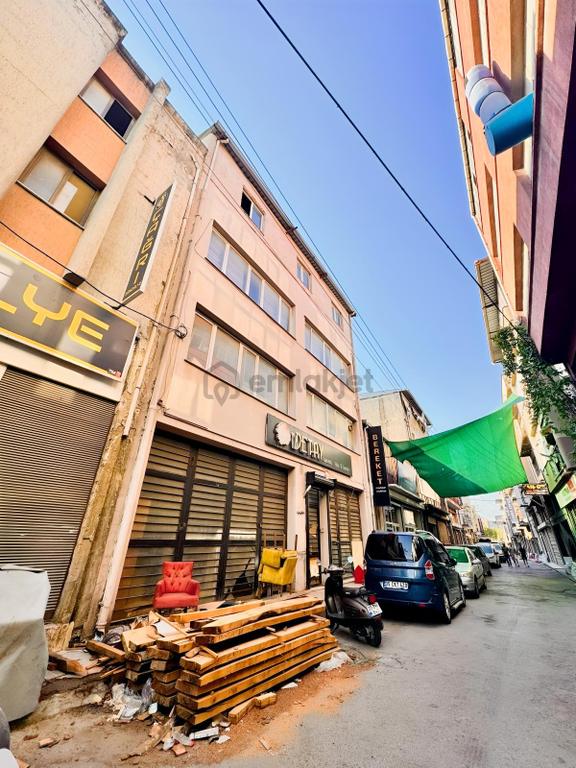 Karabağlar Mobilya Sanayisinde Kiralık Komple Bina 2