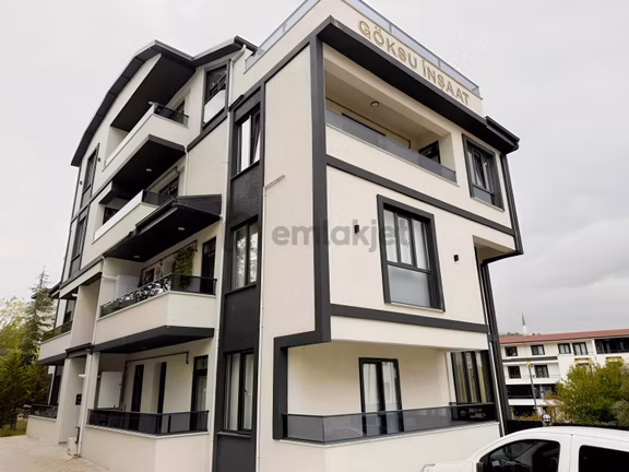 Asayradan Kuruşesme Hatipköyde Deniz Gören 2+1 Çatı Dubleks 1