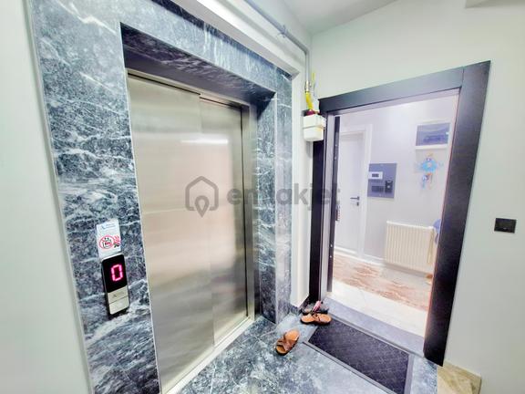 Nergiz De Girne Bulvarı Yakını Satılık Lüks 2+1 Daire 2