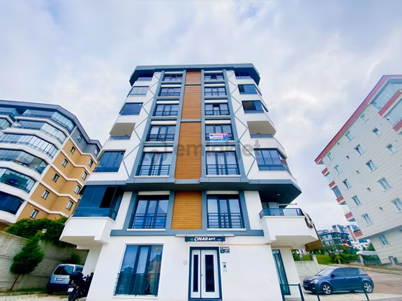 Bornova Caddesine Cephe Deniz Manzarlı Sıfır 3+1 Satılık Daire 1