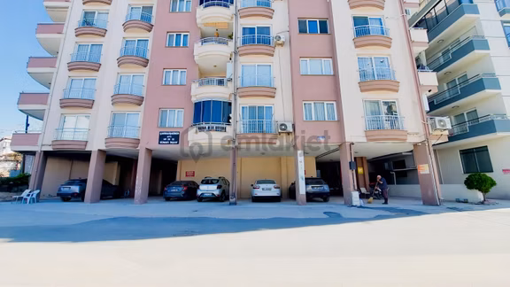 C.b Route Dikili İsmetpaşa 'da Ayrı Mutfak 2+1 Satılık Daire 2