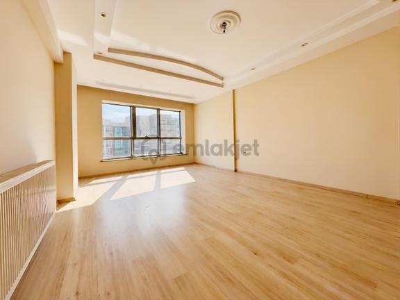 Turyap'tan İzmir Aydın Asfaltı 3+1 Ön Cephe Ara Kat 140m2 1