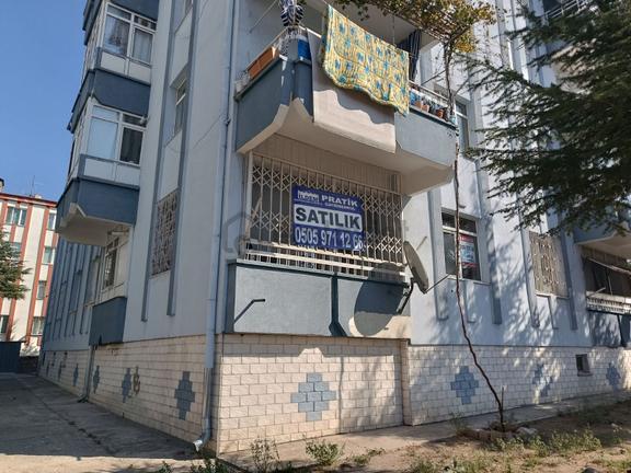 Gökkent De Satlık 3+1 Kombili Zemin Kat 1