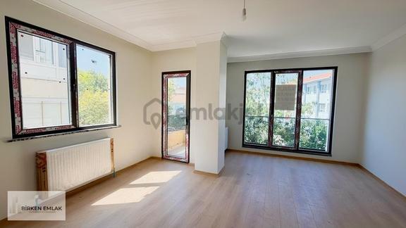 Birkenden Küçükyalı Da Marmaraya Yürüme Mesafesinde Satılık 2+1 1