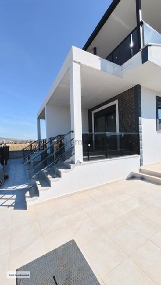 Dikilideki Sıfır Satılık En Uygun Fiyatlı Villası 2