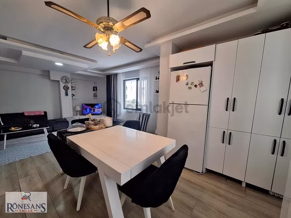 Rönesans Nişantaşı Cd. Yakını Okullar Bölgesinde Lüx 2+1 2