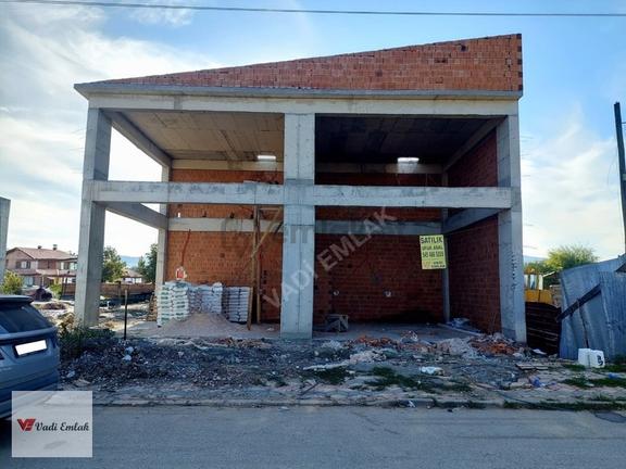Vadi Emlak'tan Sanayide Cadde Üzeri Satılık Sıfır Dükkan 1