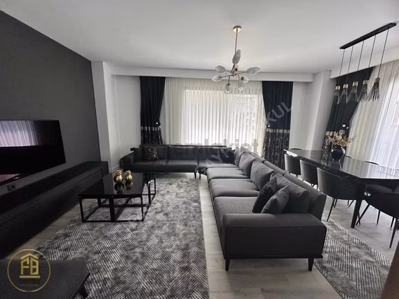 Bornova İkon Cadde Havuz Cephe 3+1 Satılık Daire 2