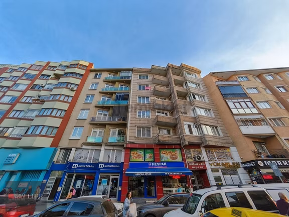 Rw Lıfe// Bahçelievler Mh. Seylap Cadde Üzeri Kiralık 2+1 Daire 2