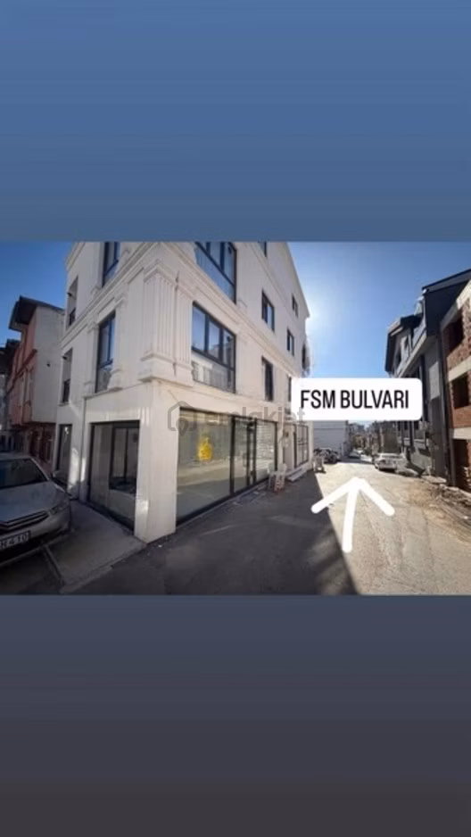 Fsm 21. Noterin Tam Üstünde Hastanenin Arkasında 1